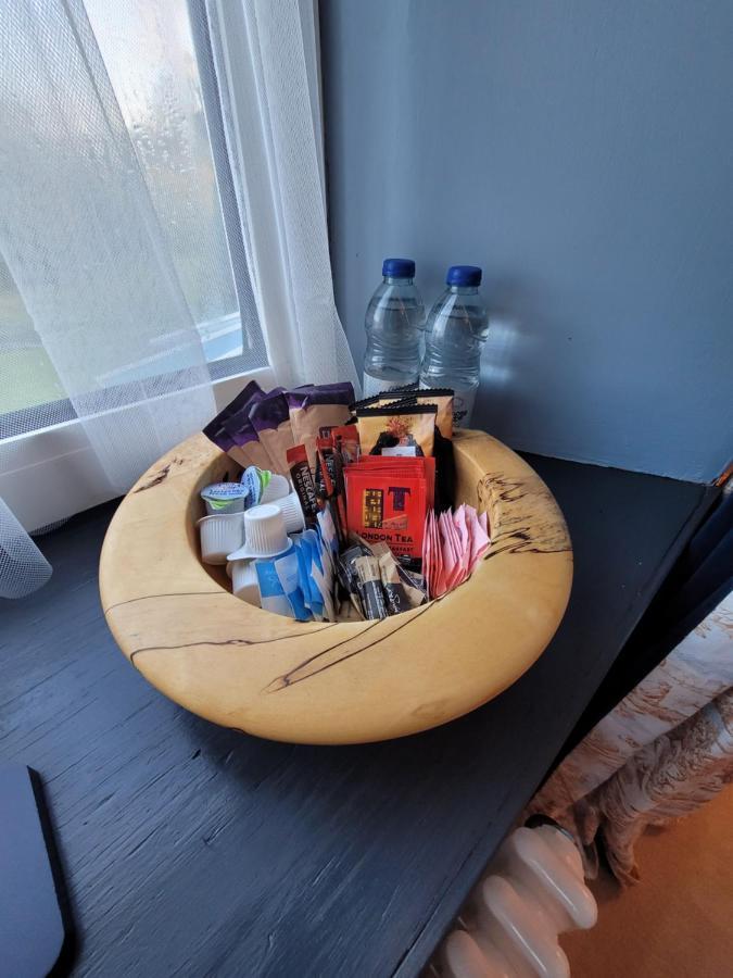 Farmhouse B&B Family Stay Or Romantic Break, On Our Smallholding Close To Narberth Esterno foto