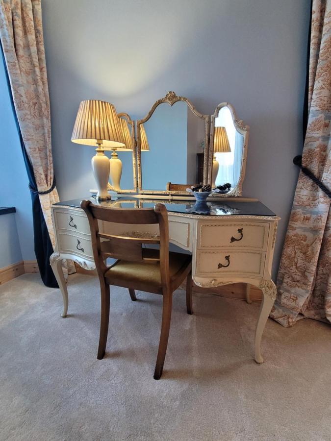 Farmhouse B&B Family Stay Or Romantic Break, On Our Smallholding Close To Narberth Esterno foto
